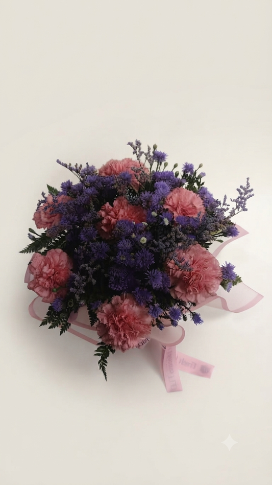 Pink Carnations mini Bouquet
