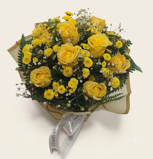 Exotic yellow Mini Bouquet