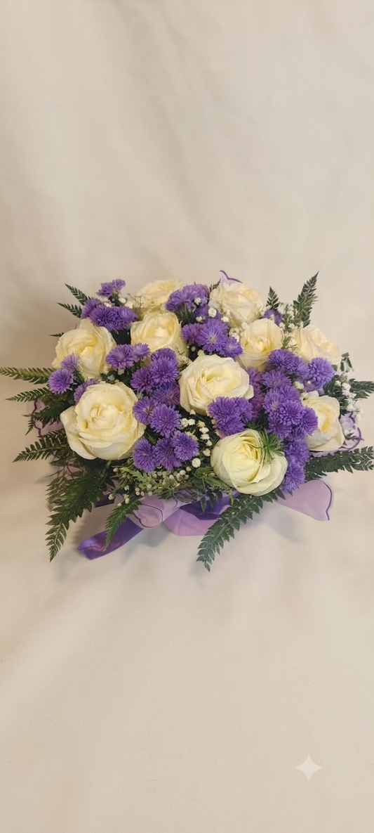 Mini lovende White Roses Bouquet