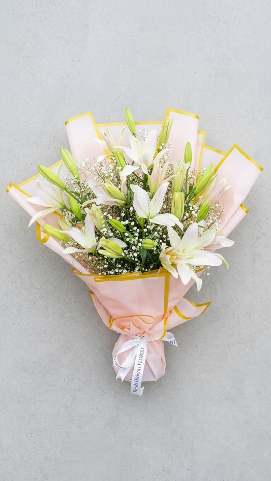 10 White Ascitic Lilies